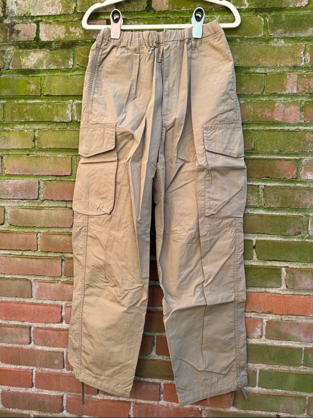 Uniqlo Men's Cargo Pants - Beige/Tan